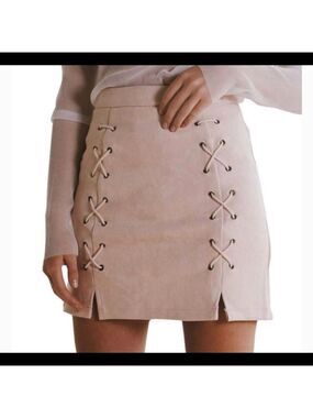 $5 SAlE Haute Rouge Faux Suede Micro Fiber Mini Skirt Sz 2